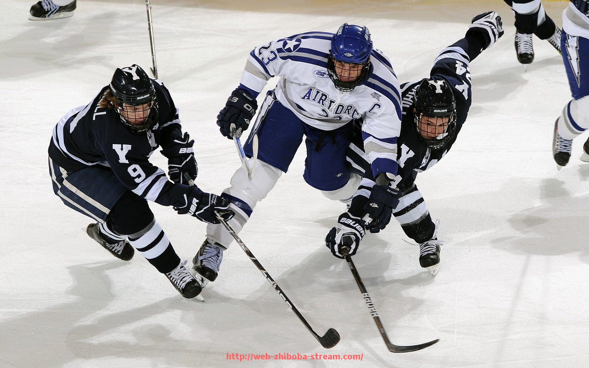 直播吧-英超球员场边脱秋裤事件回顾与球员舒适性讨论